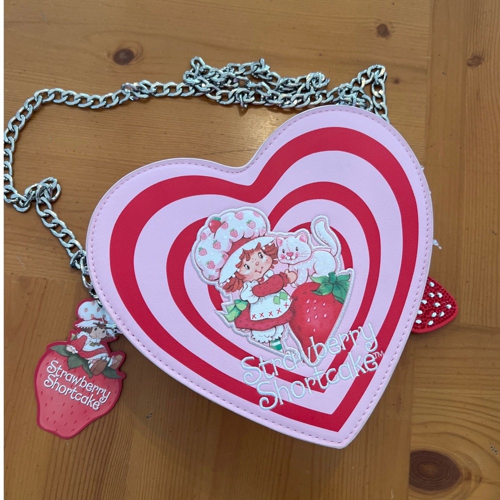 Strawberry Shortcake Heart Crossbody Bag Pink Red Chain Strap Novelty Purse